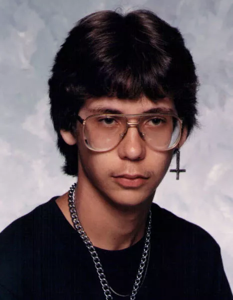Our childhood photos that are embarrassing - #40 