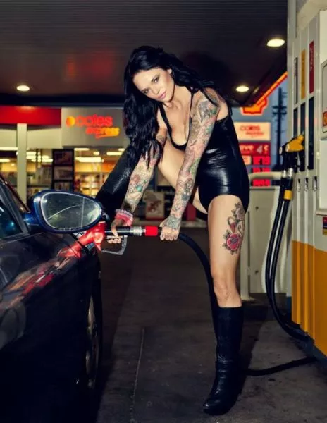 Hot girls hot cars