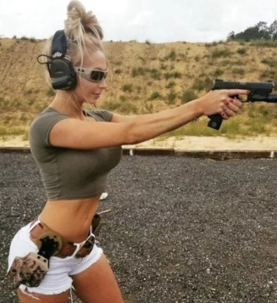 Hot weapon hot ladies - #42 