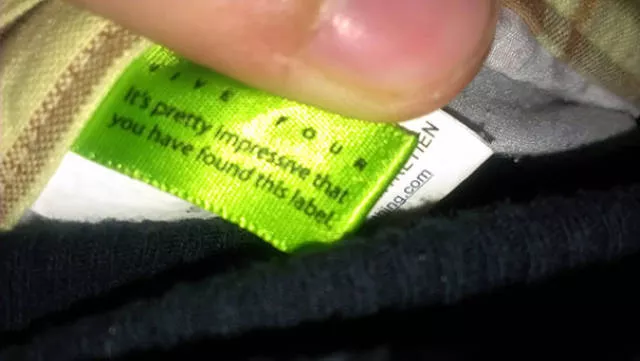 Droles tags sur les vetements - #17 