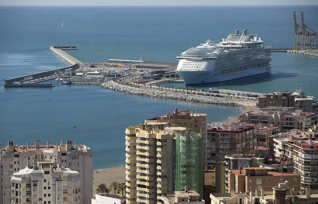 The most luxurious cruise ship in the world - #1 