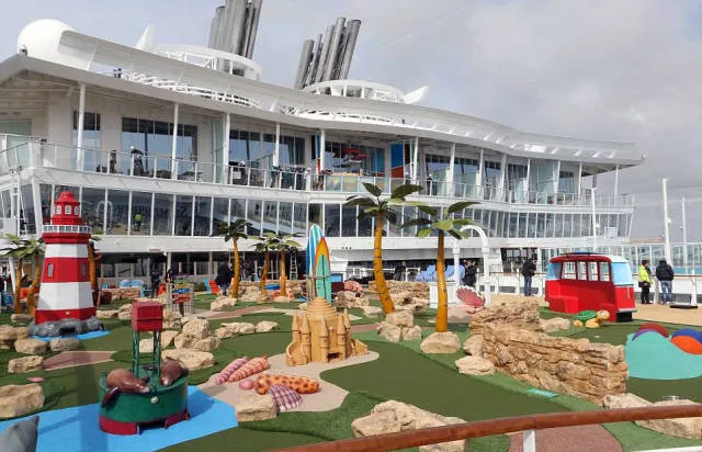 The most luxurious cruise ship in the world - #17 