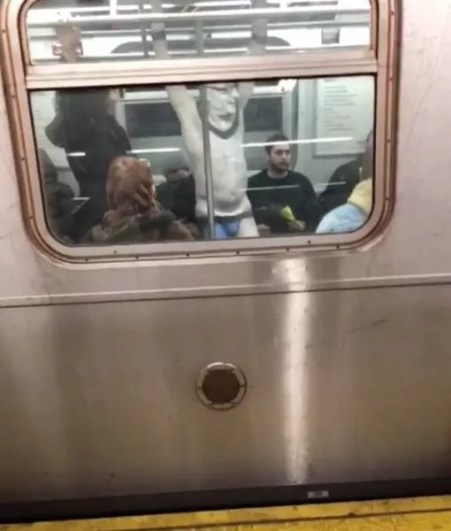 What you can find in subway stations - #15 