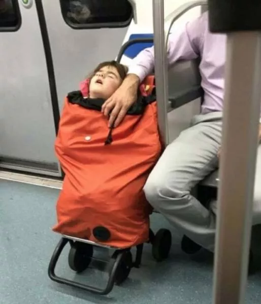 Ce quon trouve dans les stations de metro - #24 