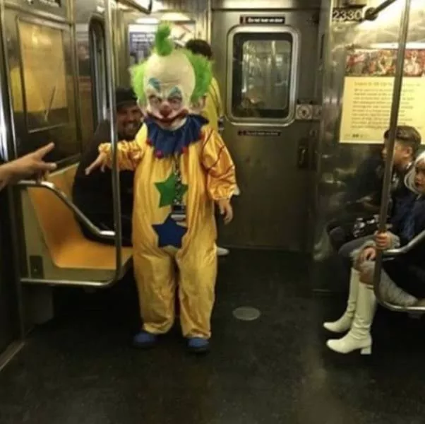 Ce quon trouve dans les stations de metro - #25 