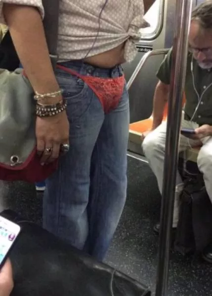 Ce quon trouve dans les stations de metro - #38 