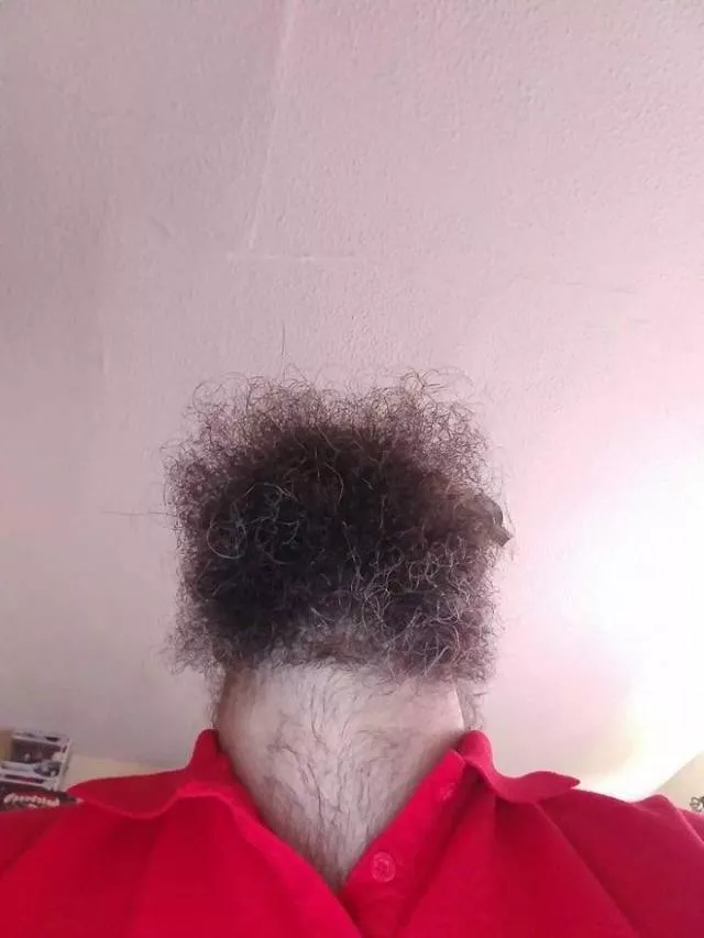 The humor of bearded chins - #1 