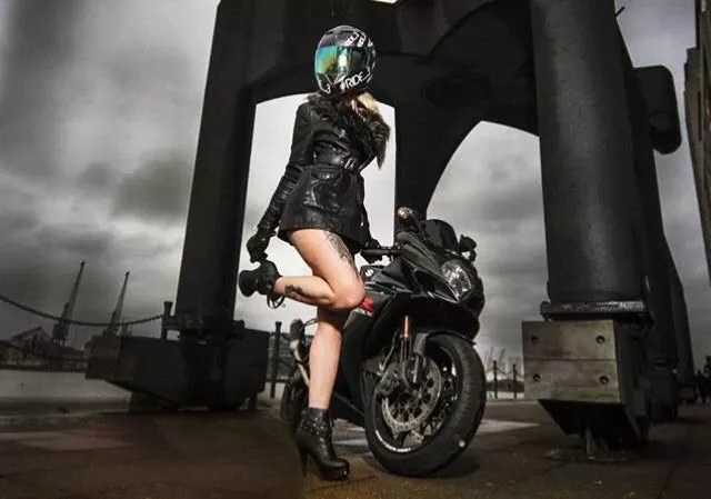 Des superbes filles et des motos qui a t il de plus sexy  - #36 