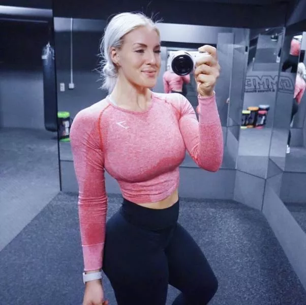 Girls with unusual strength at the legs - #18 