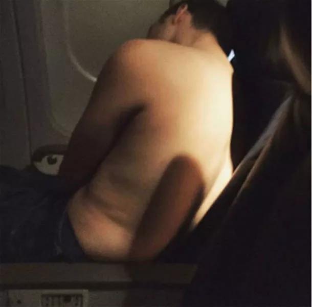The worst embarrassing situations while traveling - #20 