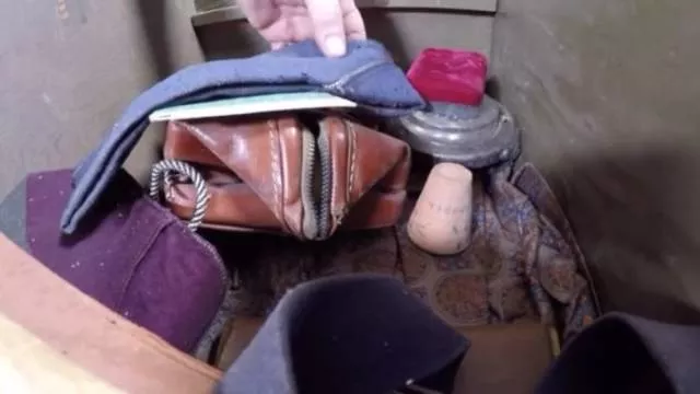Decouvrez ce quil a trouver dans cette ancienne boite - #3 