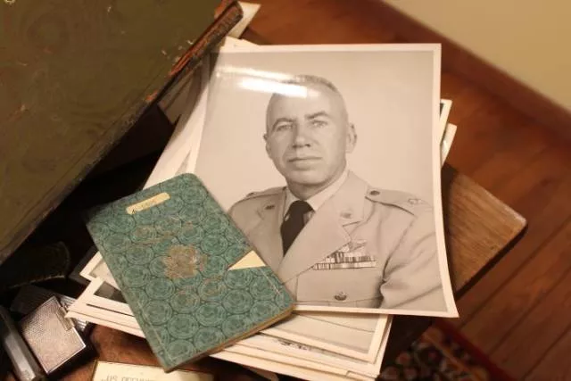 Find out what to find in this old box - #8 