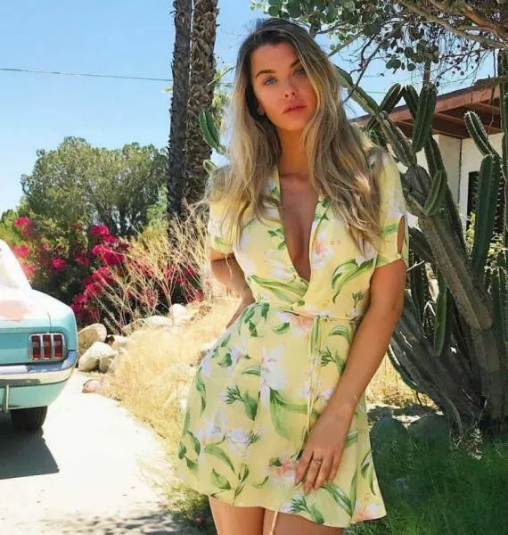 These dresses make girls very sexy - #27 