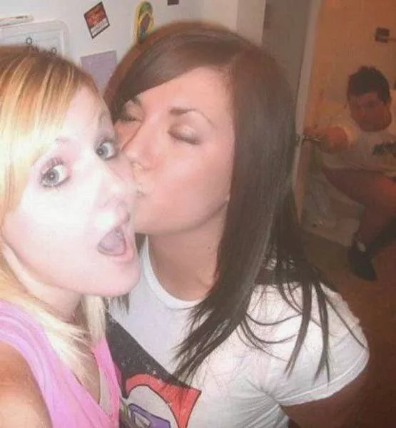 Its not easy enough to take a nice selfie
