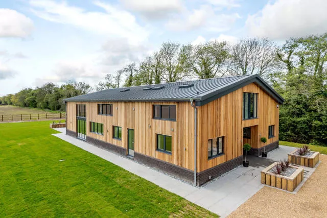 Il transforme une ferme en maison de luxe - #2 