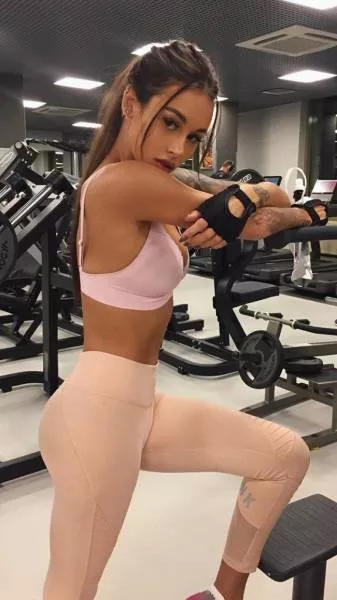 The magic of yoga pants - #10 