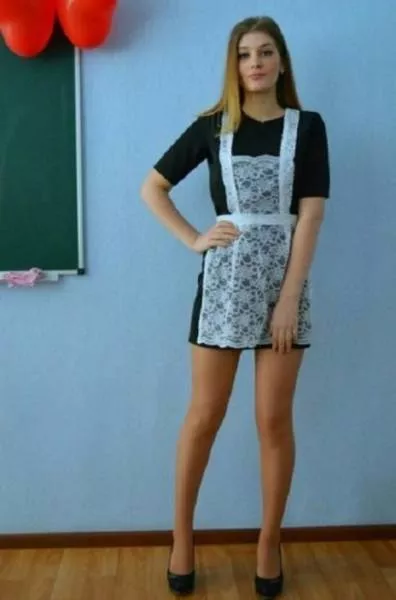 Sexy russes en tenue decolier - #21 