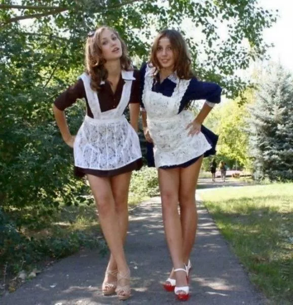 Sexy russes en tenue decolier - #4 