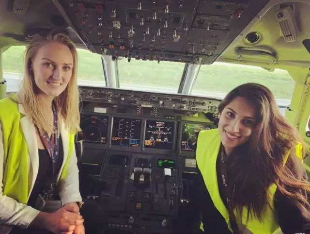 Sexy female pilots - #12 