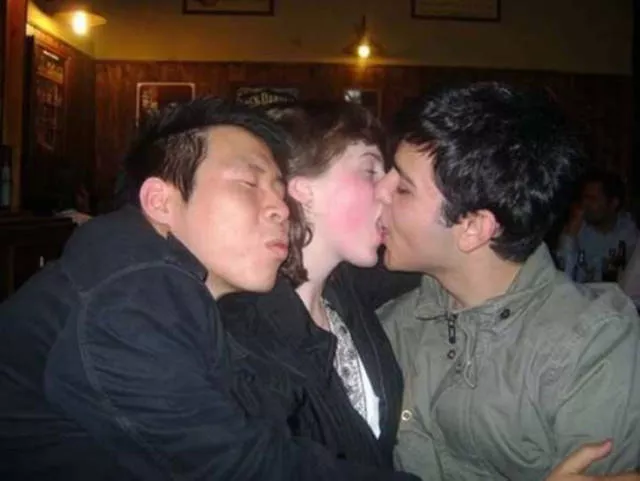 The most devastating moments of third wheeling history - #18 