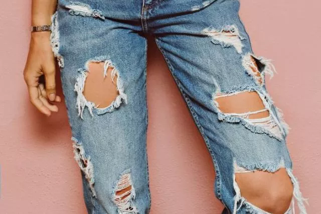 Ripped jeans fails in pictures - #1 