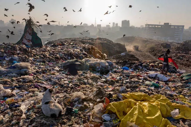La plastique menace notre belle terre - #15 