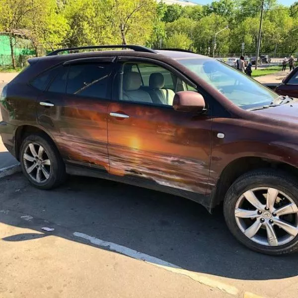 Beautiful drawings painted on cars - #6 