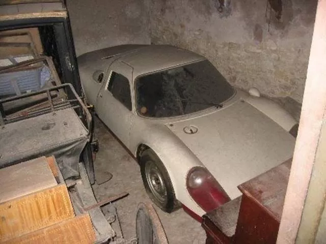 Terrible a voir des voitures legendaires abandonnes - #18 