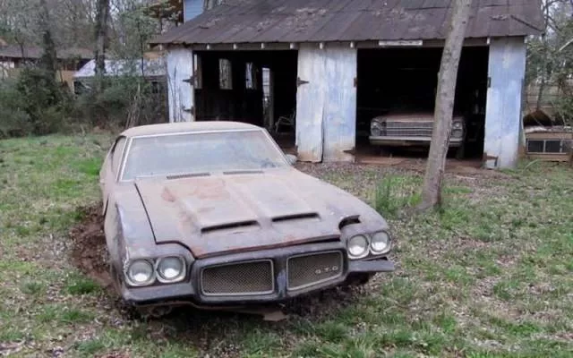Terrible a voir des voitures legendaires abandonnes - #25 