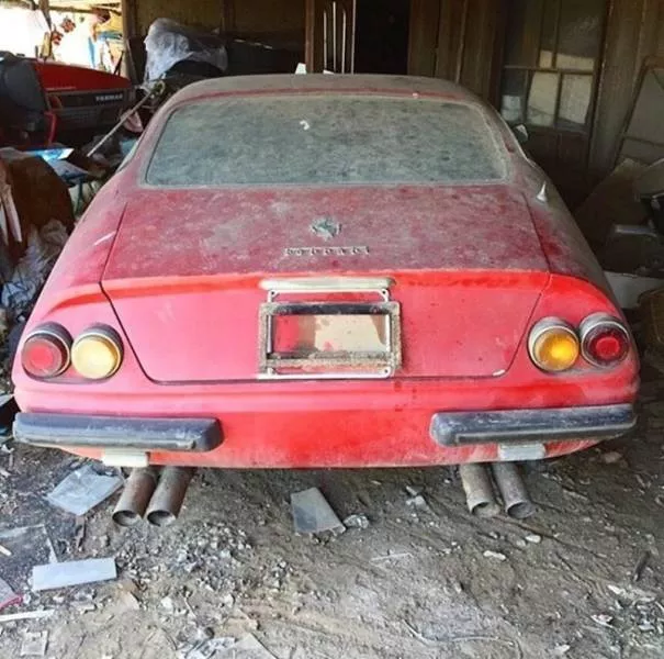 Terrible a voir des voitures legendaires abandonnes - #9 