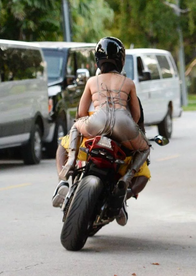 They can cause problems with their sexy body - #8 