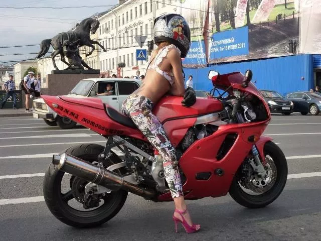 Elles peuvent provoquer des probleme avec leur sexy corps - #9 