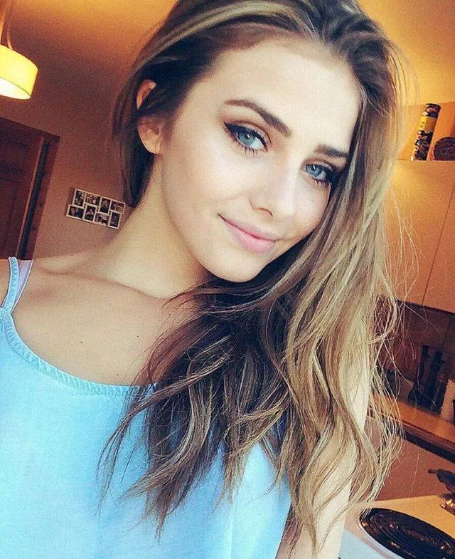 Beautiful girls around the world - #17 