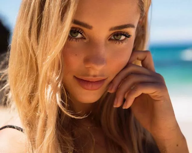 Beautiful girls around the world - #21 