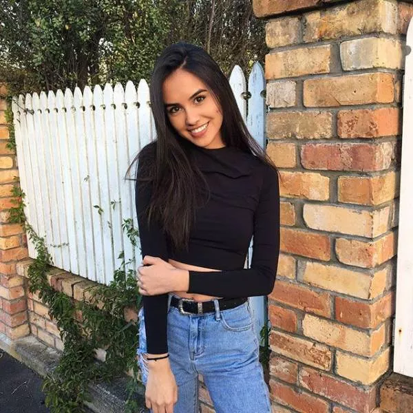 Beautiful girls around the world - #32 