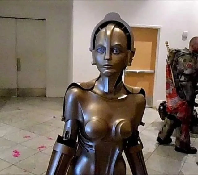 Sometimes cosplay is more realistic than their real characters - #12 