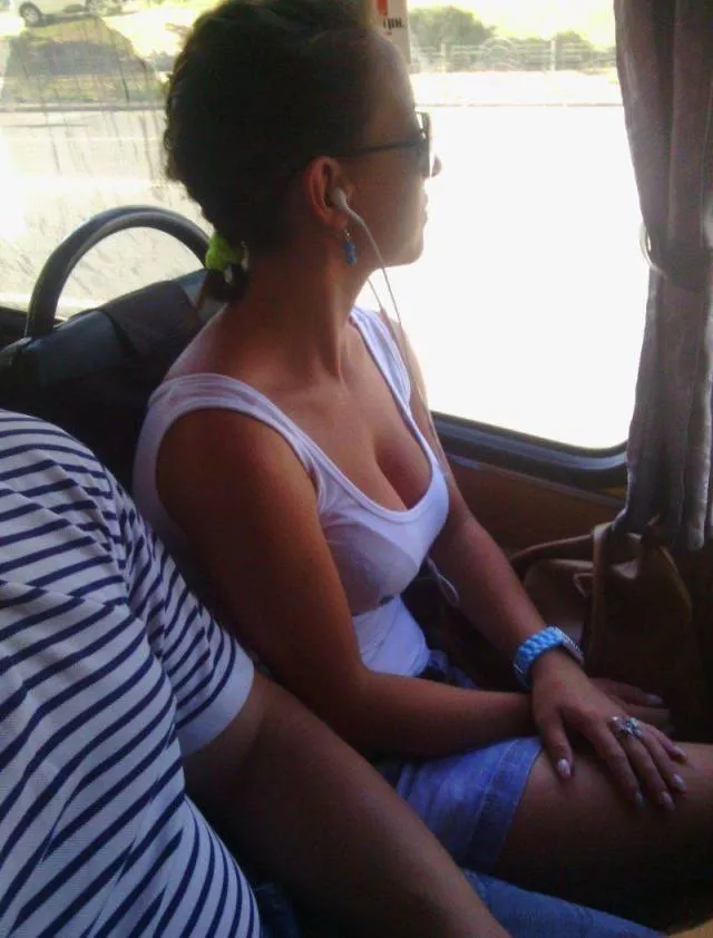 Sexy dans les transports en commun - #11 