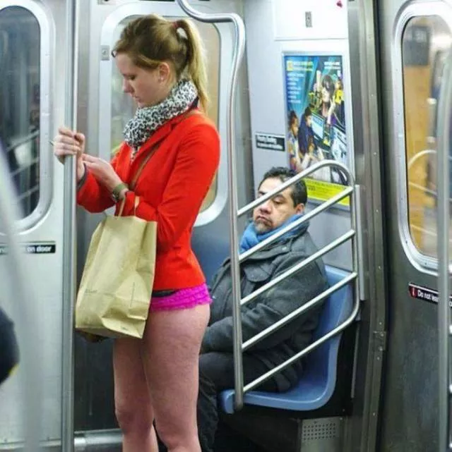 Sexy dans les transports en commun - #19 