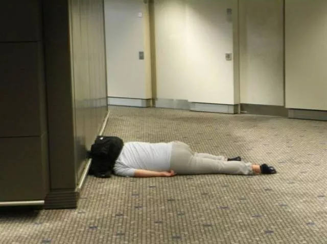 Les choses les plus etranges quon peut voir dans les aeroports - #16 