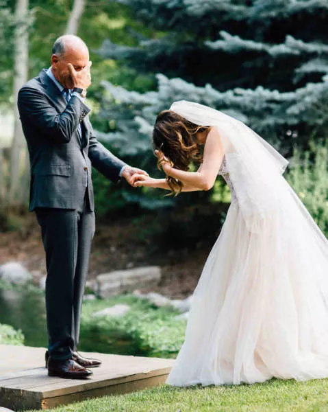 Lemotion des parents lors dun mariage - #33 Lemotion des parents lors dun mariage - #33