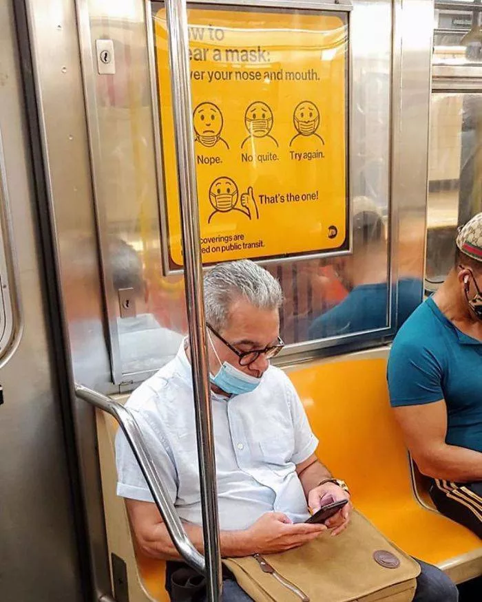 Corona dans les metros - #10 Corona dans les metros - #10