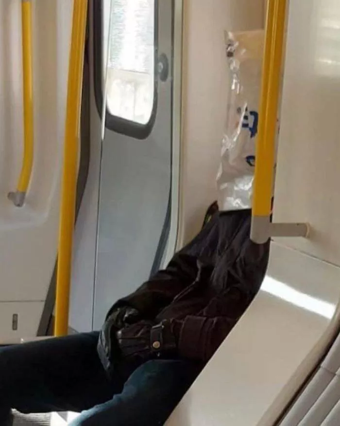 Corona in the subways - #33 