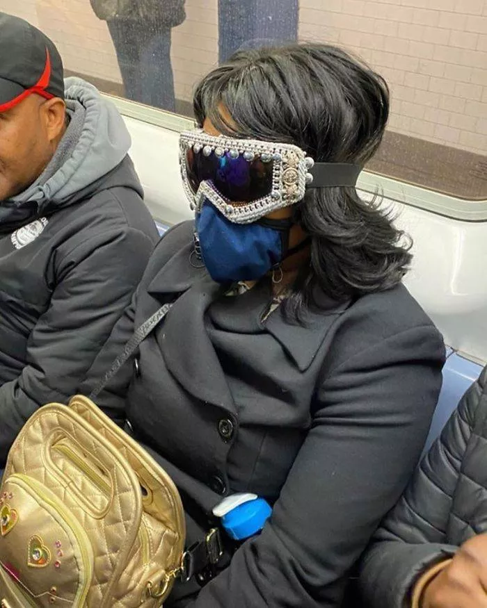 Corona in the subways - #6 