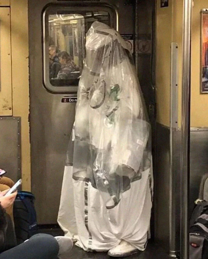 Corona dans les metros - #8 Corona dans les metros - #8
