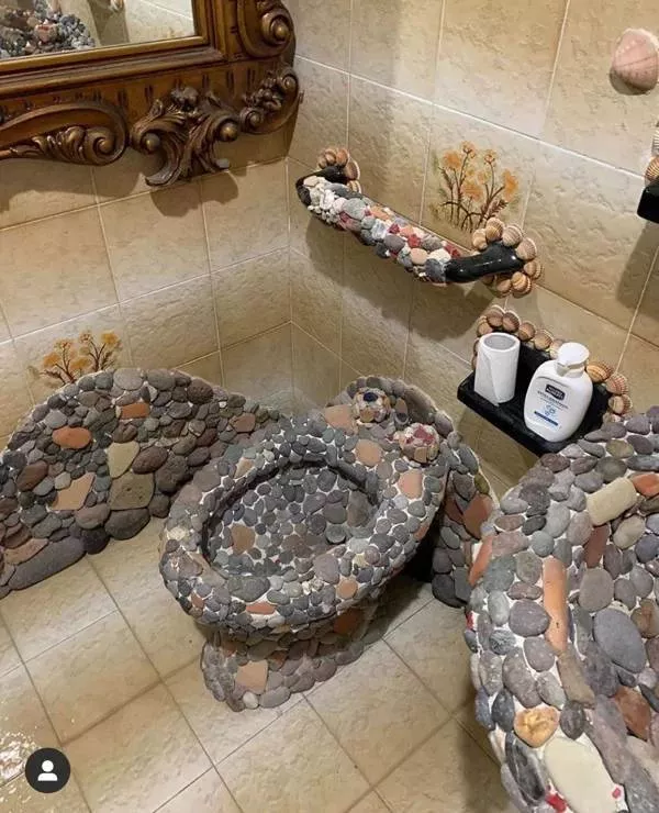 The most unusual and bizarre toilets in the world - #15 
