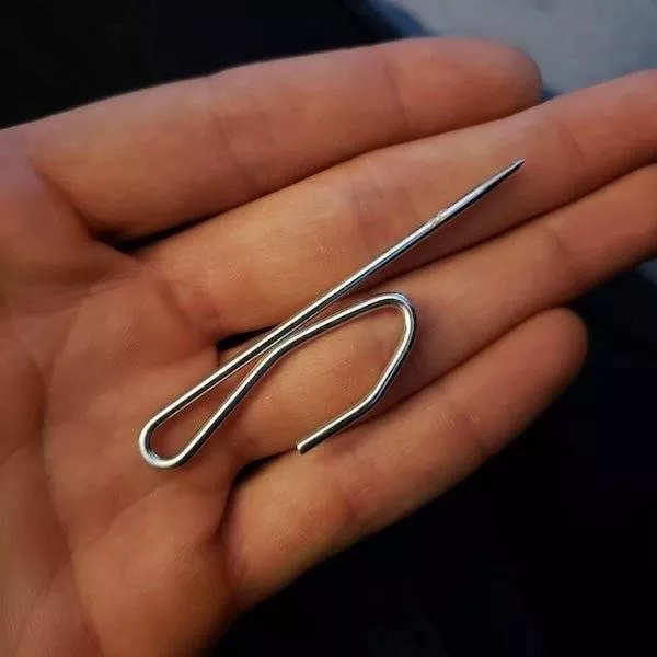 Not very well known objects - #9 Curtain hook
