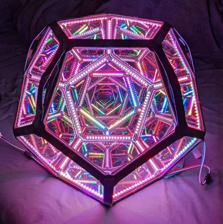Top art talents - #5 The Infinity Mirror