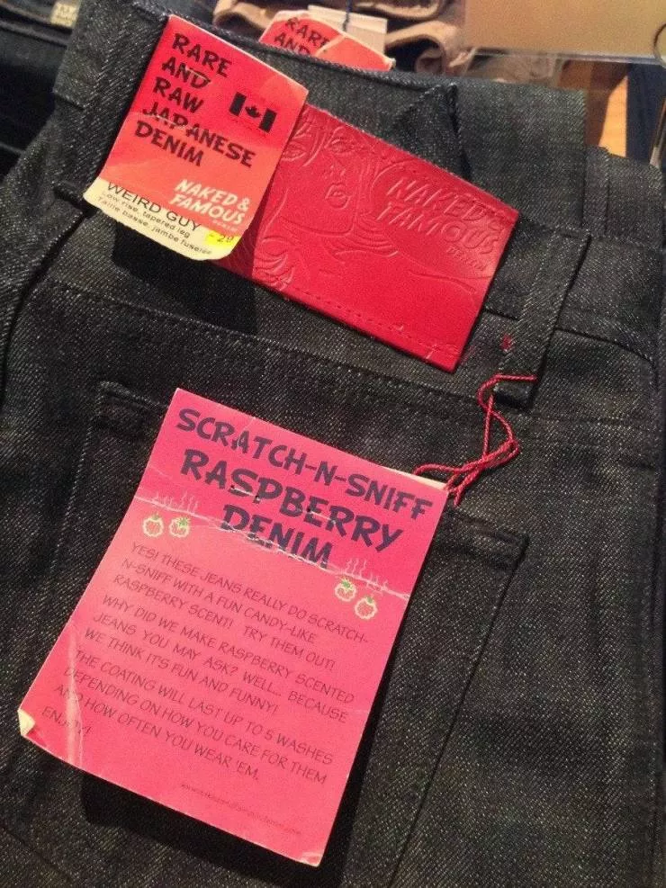 Vetements trop avances - #2 Gratter et renifler