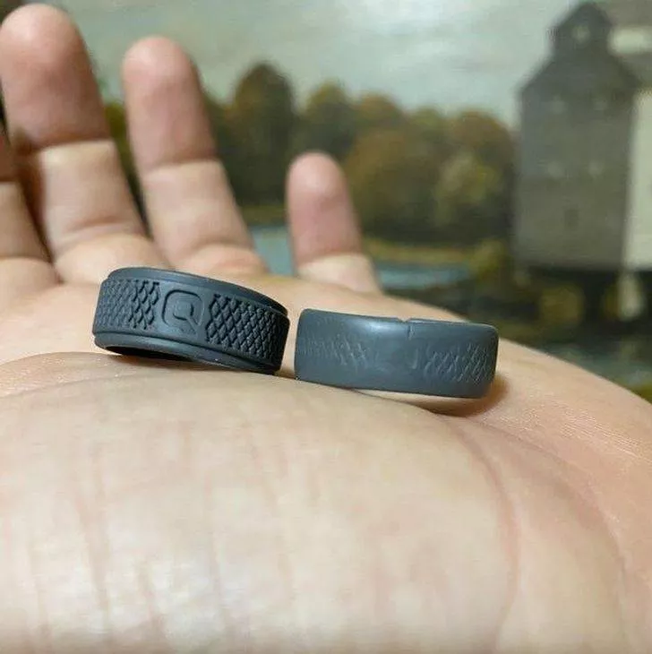 The superb effect of time - #12 Rubber wedding ring