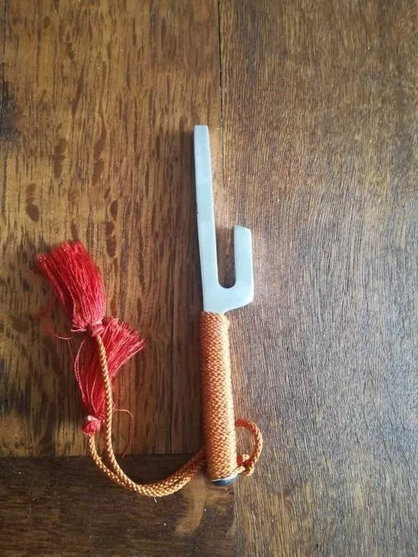 Objets non connues - #16 Briseur d'épée